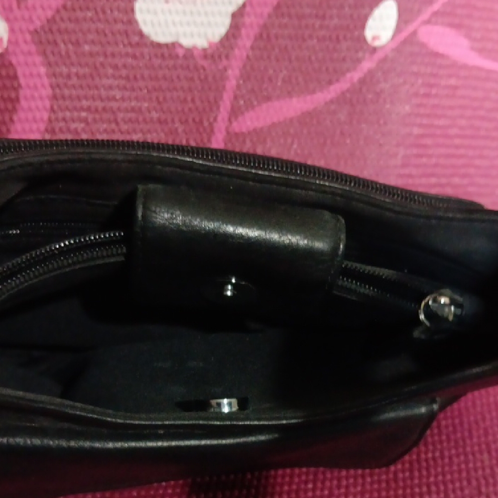 Fossil Black Leather Shoulder Bag - Picture 5 of 9